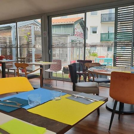 Hotel Les Genets Lahubiague Kültér fotó